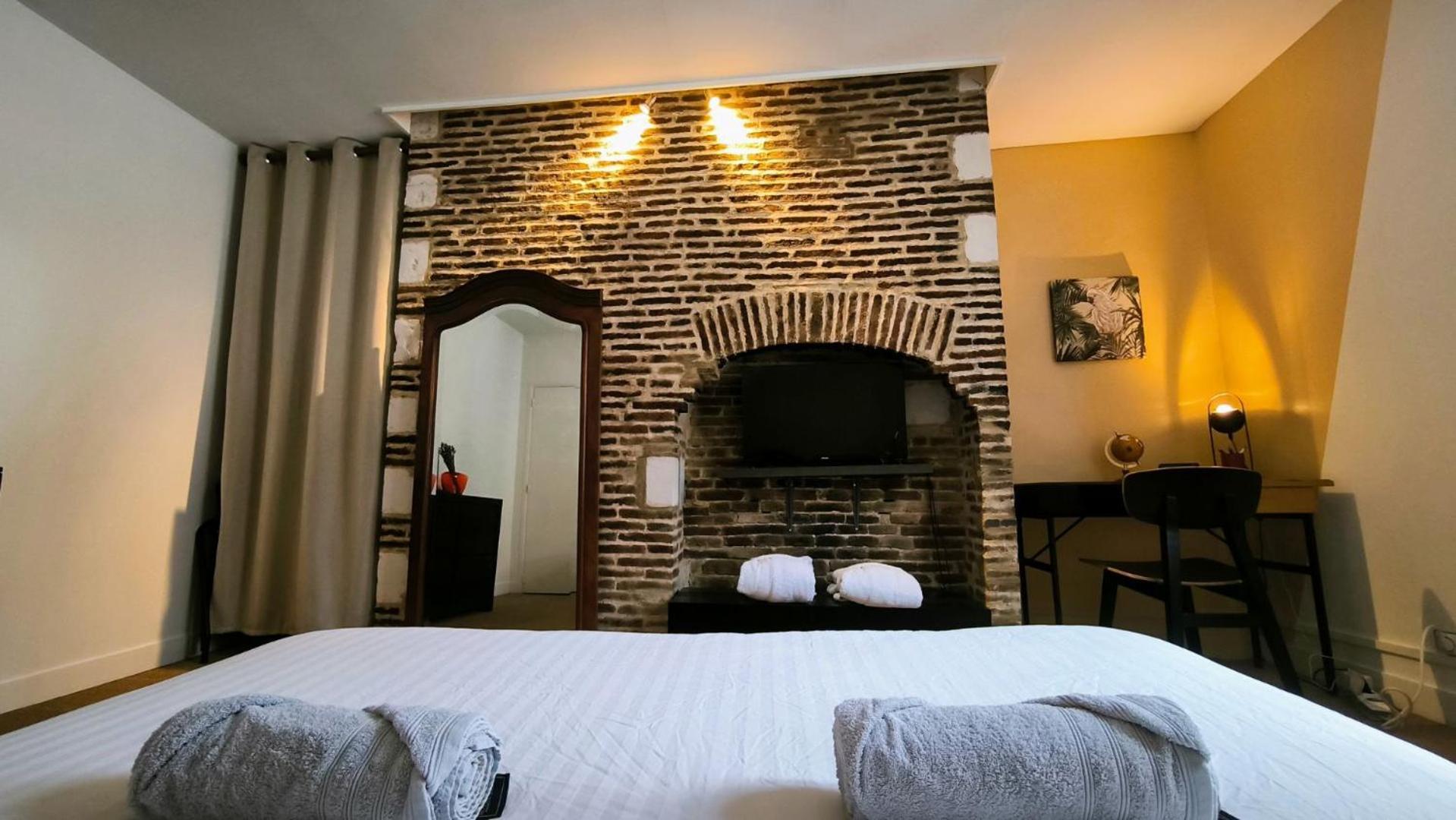Chambre Privee Confort Charme Hypercentre Chez L'Habitant Troyes Esterno foto